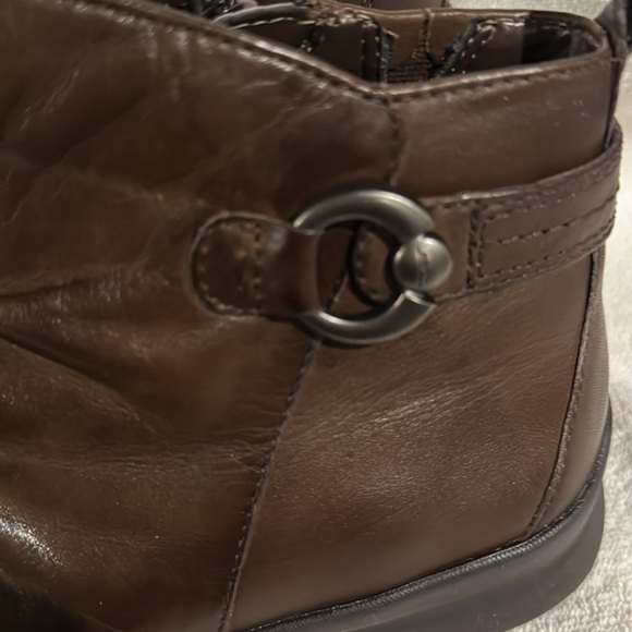 Earth Bark Soft Leather Ankle Boots - Picture 6 of 9